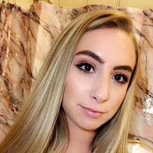 Meet your Posher, Destiny